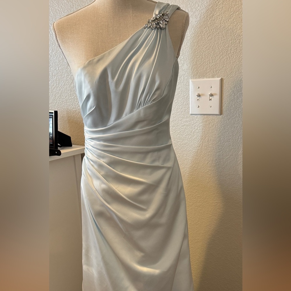 Beautiful full length formal dress